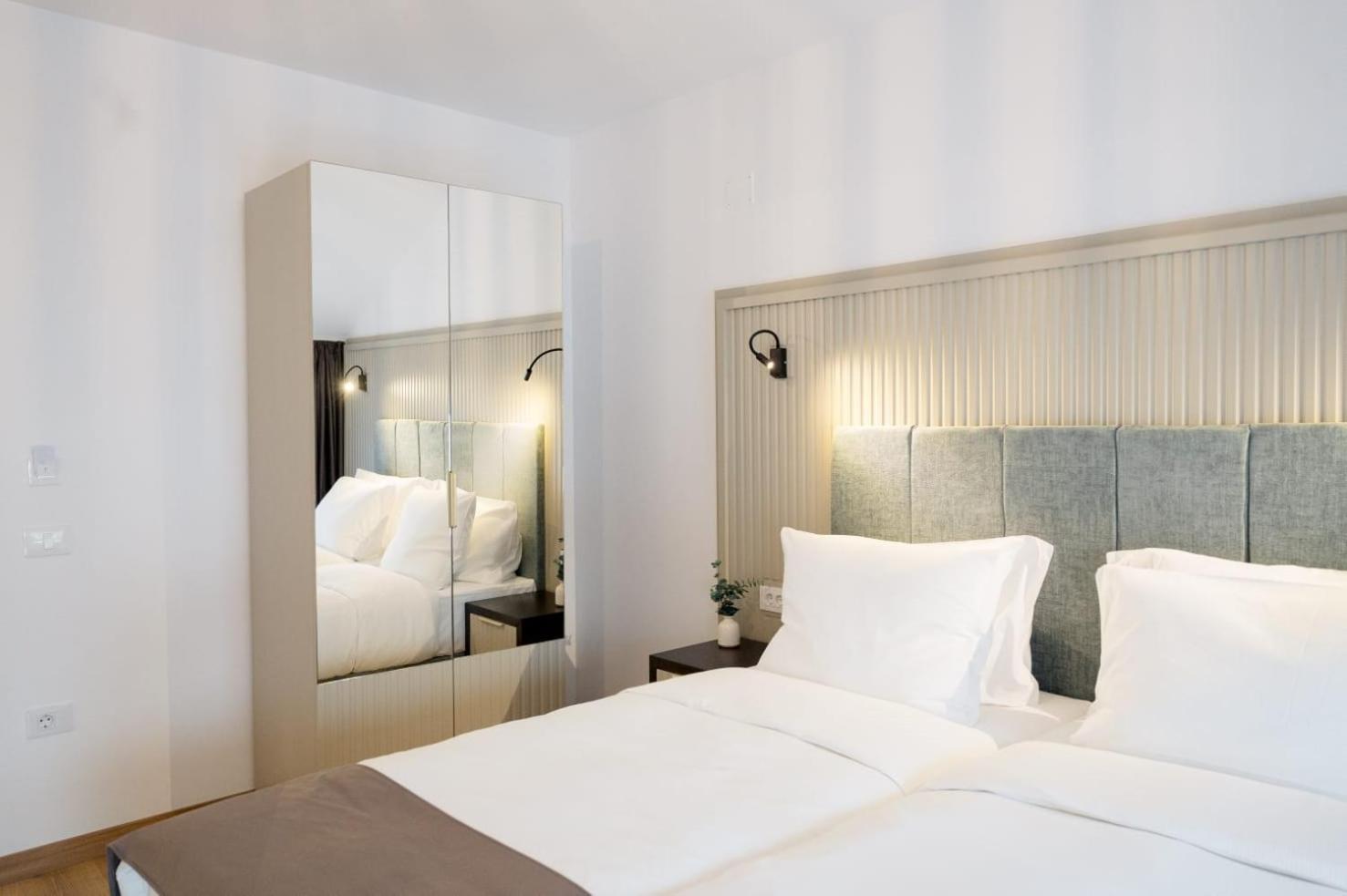 Hotel Dumbrava Rupea Bagian luar foto