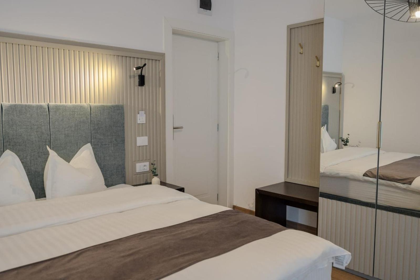 Hotel Dumbrava Rupea Bagian luar foto