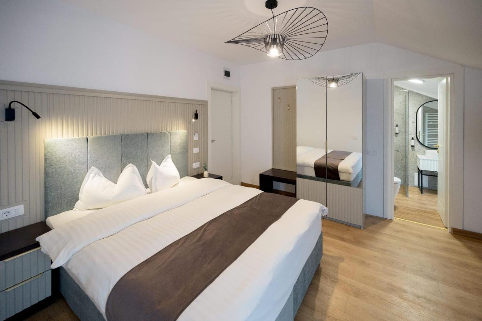 Hotel Dumbrava Rupea Bagian luar foto